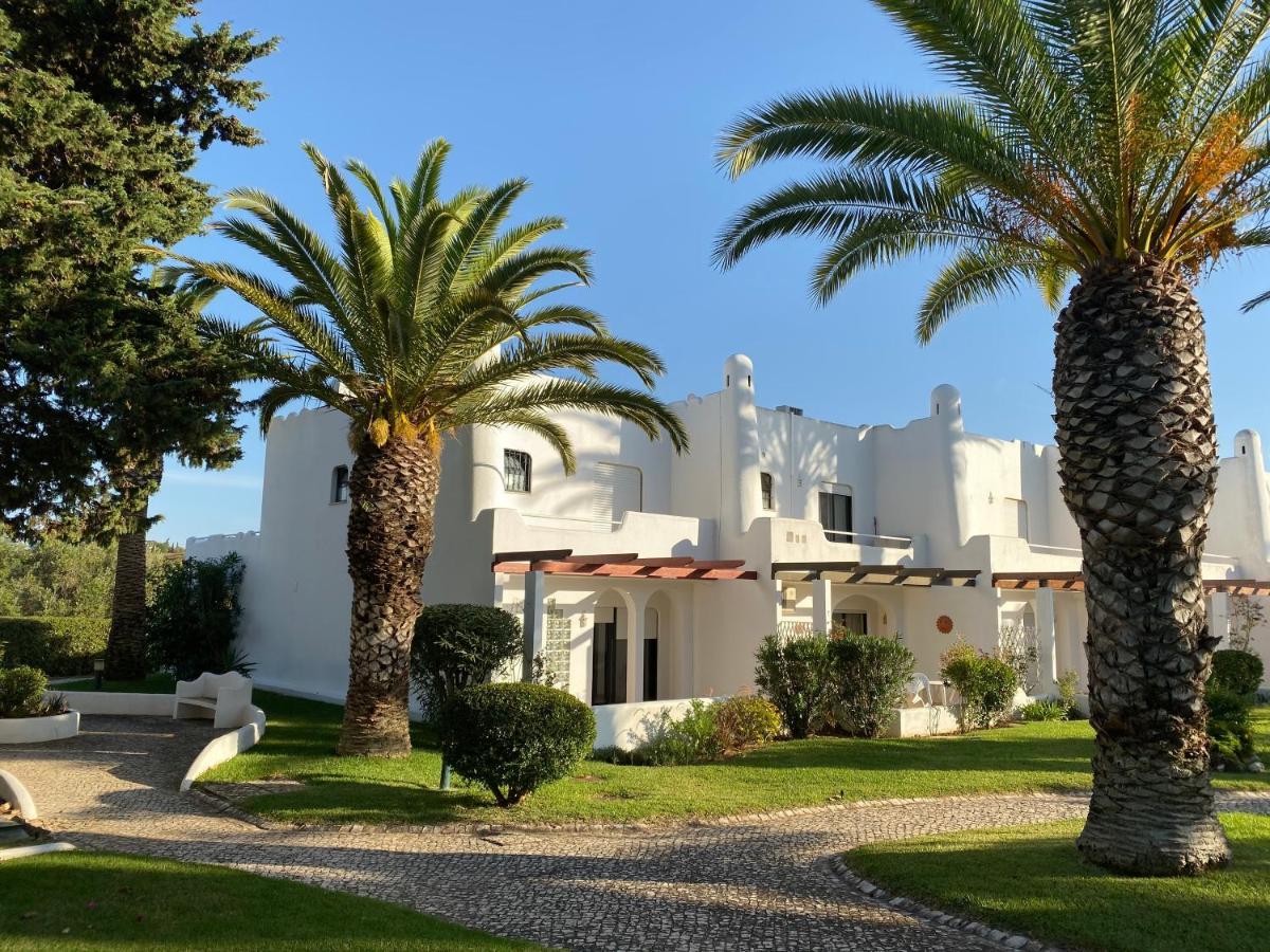 Superb Beach Townhouse At Vila Gaivota Resort Ферагудо Екстериор снимка