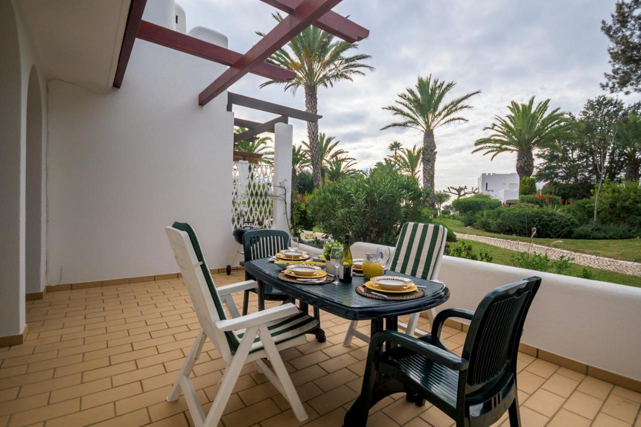 Superb Beach Townhouse At Vila Gaivota Resort Ферагудо Екстериор снимка